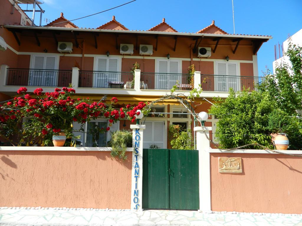 Konstantinos Apartments Agia Efimia Eksteriør bilde