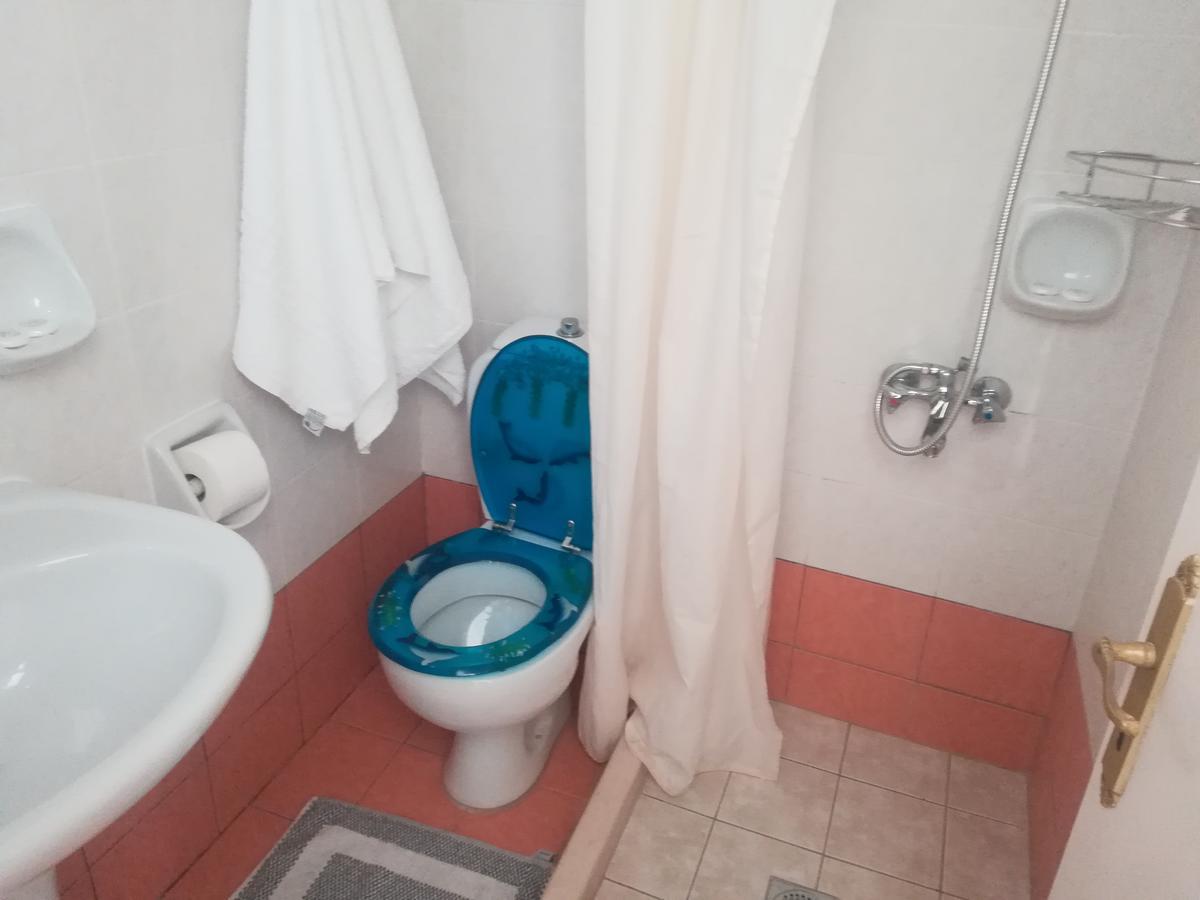 Konstantinos Apartments Agia Efimia Eksteriør bilde
